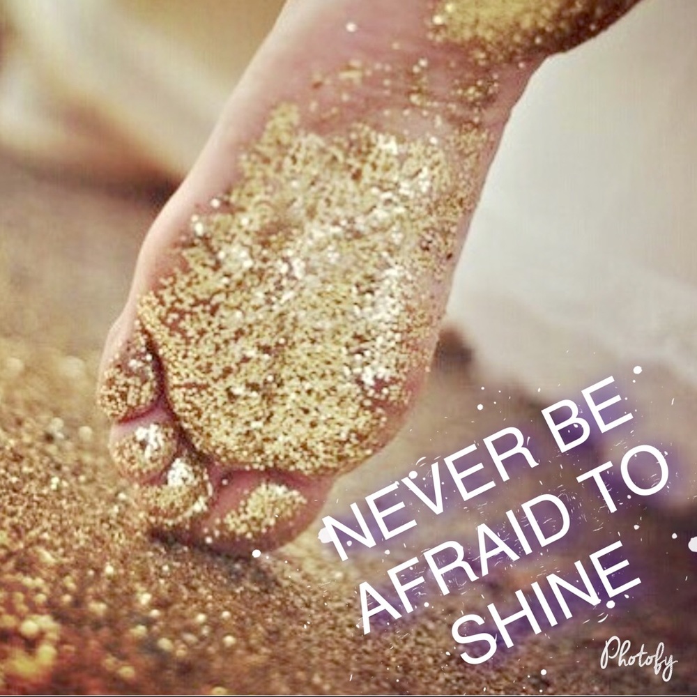 🌟⭐️LEAVE A LITTLE GLITTER EVERYWHERE YOU GO⭐️🌟